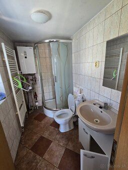 Polyfunkčný rodinný dom s garážou a parkoviskom – Žilina, ul
