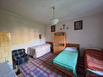 Ponúkame NA PREDAJ rodinný dom v obci Nižný Slavkov, situova