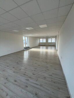 🏢 PREMIUM Business Hub Zlaté Moravce – Vaša adresa úspechu n