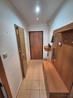 Na predaj 1-izbový byt s balkónom na Novomeského ulici v Šal
