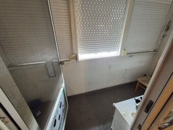 Na predaj 1-izbový byt s balkónom na Novomeského ulici v Šal
