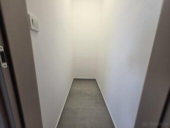 Klenovica – apartmán v prvej línii pri mori, len pár krokov 