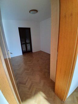 predávame bytový dom v Batomlju pri Baške s otvoreným výhľad