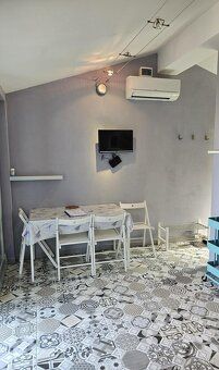 Nehnuteľnosť na predaj s rozlohou 300m2 na priestrannom poze