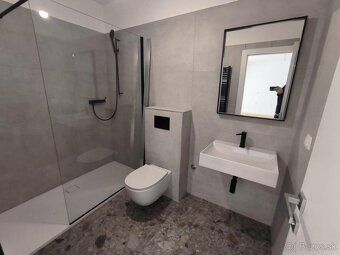 Na predaj je nový byt na prízemí s rozlohou 152m2, ktorý poz