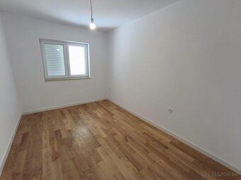 Na predaj je nový byt na prízemí s rozlohou 152m2, ktorý poz