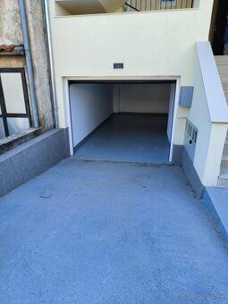 Na predaj je nový byt na prízemí s rozlohou 152m2, ktorý poz