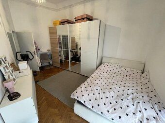 Na predaj je priestranný byt s rozlohou približne 88 m² v sa