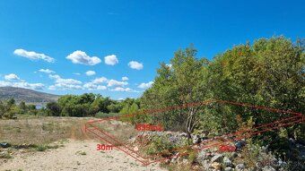 Pozemok na výstavbu o rozlohe 839m2 je na predaj v Starigrad