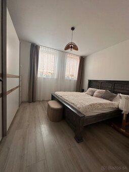 RK NEVOLAŤ!!!
Predávame 3 izbový byt s rozlohou 123 m2 ( úži