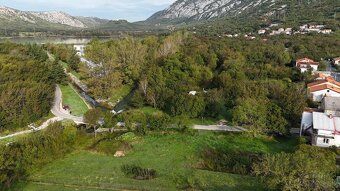Stavebný pozemok v Tribalj, s celkovou rozlohou 1942 m2, nac