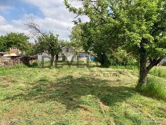 .Ponúkame na predaj stavebný pozemok o výmere 2205 m² v obci
