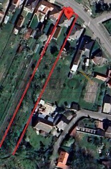 .Ponúkame na predaj stavebný pozemok o výmere 2205 m² v obci