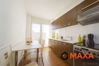 MAXA REALITY Vám ponúka na predaj slnečný 3 - izbobý vo vyhľ