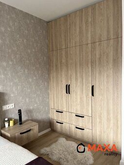Ponúkame na prenájom moderný, zariadený 2i byt s balkónom v 