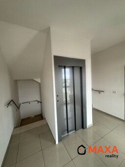 MAXA REALITY ponúka s poverením prenajímateľa na prenájom ve