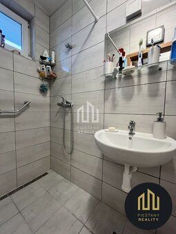 Predstavujeme Vám priestranný, tehlový 4-izbový rodinný dom 
