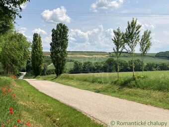V tichej slepej uličke v obci Kolta ponúkame na predaj krásn