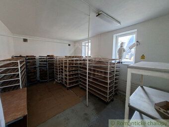 Ponúkame na predaj komerčný objekt, ktorý sa nachádza v obci