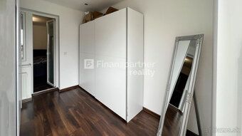 F013-12-DIBEa
Na predaj kompletne prerobený rodinný dom v ob
