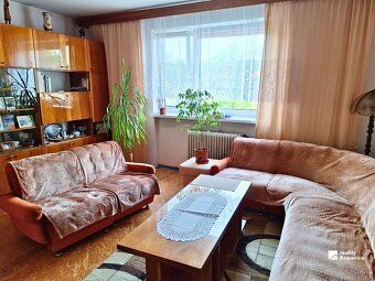 Papraď | 5 izieb | dvojpodlažný dom | 870 m² pozemok
Priestr