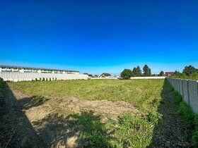 PRENÁJOM POZEMKU v BRATISLAVE 5.728m2 NA PODNIKANIE – SKLADO