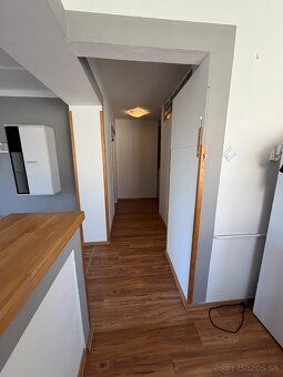 Predám 2 izbový byt v centre mesta Vranov nad Topľou na Sídl
