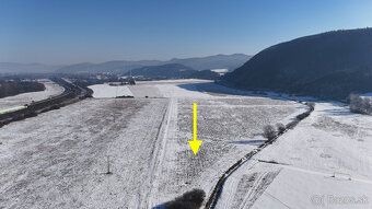 Ponúkame na predaj slnečný, rovinatý stavebný pozemok s výme