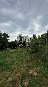 Sme AVILA. Už roky spájame ľudí s ich novým domovom. Zavolaj