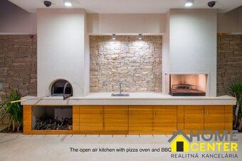 Realitná kancelária HOME CENTER Vám ponúka pôsobivú modernú 