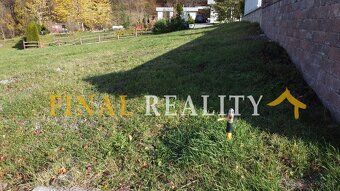Finalreality Vám ponúka na predaj, veľkorysý pozemok v obci 
