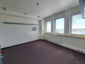 Prenájom jednotlivých kancelárií už od 13m2 - 30m2, MHD pred