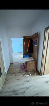 Ponúkame na prenájom priestranný a moderne zrekonštruovaný 4