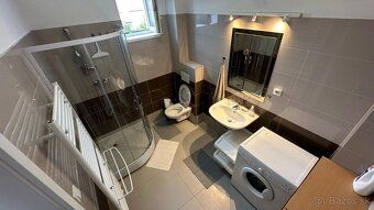 Predám 2-izb. byt na ul. Hradská, časť Bratislava - Vrakuňa.