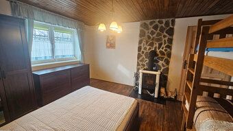 Na samote u lesa... takto začínajú slová, ktoré charakterizu
