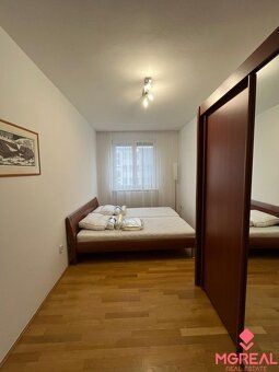 PRENÁJOM: 3i byt garáž, pivnica, Kýčerského ul., Staré Mesto