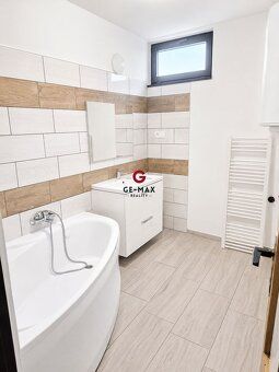 ID:508 GE-MAX Reality ponúka na predaj 2,5-izbový byt spolu 