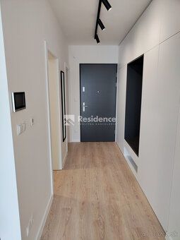 Realitná kancelária RESIDENCE REAL ponúka moderný, zariadený