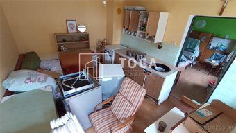 NA PREDAJ _ starší rodinný dom v obci Maršová – Rašov. Murov