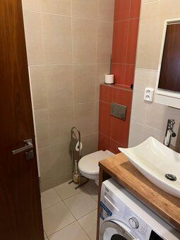 Ponúkame na dlhodobý prenájom kompletne zariadený apartmán s