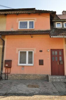 VBreality - Ponúkame na predaj 3 izbový obytný dom v radovej