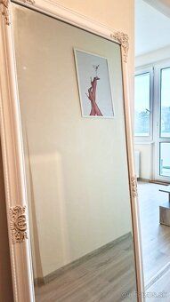Available now! 📍 City center – near Hlavná 🛏 1.5-room apartm