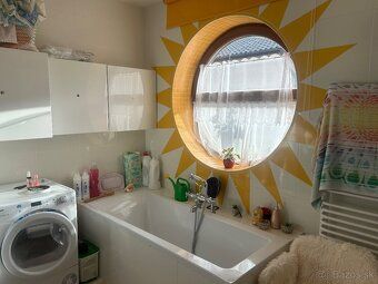 TOP PONUKA - SAMOSTATNÝ - ATYPICKÝ Bungalov 530m2 pozemok- m