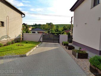Ponúkame na prenájom trojizbový byt s parkovacím miestom v l