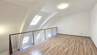 Lokalita : Žilina - Bytčická Sekcia : prenájom Druh : byt Po