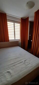 Ponúkam na predaj kompletne zrekonštruovaný, slnečný, 2 izbo
