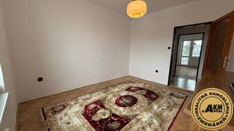 3 izbový tehlový byt, balkón, výťah Zvolen širšie centrum na