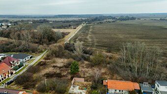Realitná kancelária Byvo Vám ponúka exkluzívne pozemok na vý