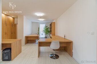Predstavte si, že ráno vyjdete z bytu a za pár sekúnd si vyc