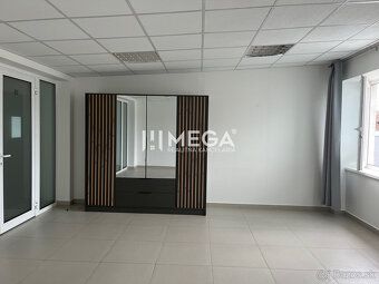 MEGA realitná kancelária exkluzívne ponúka na prenájom kance